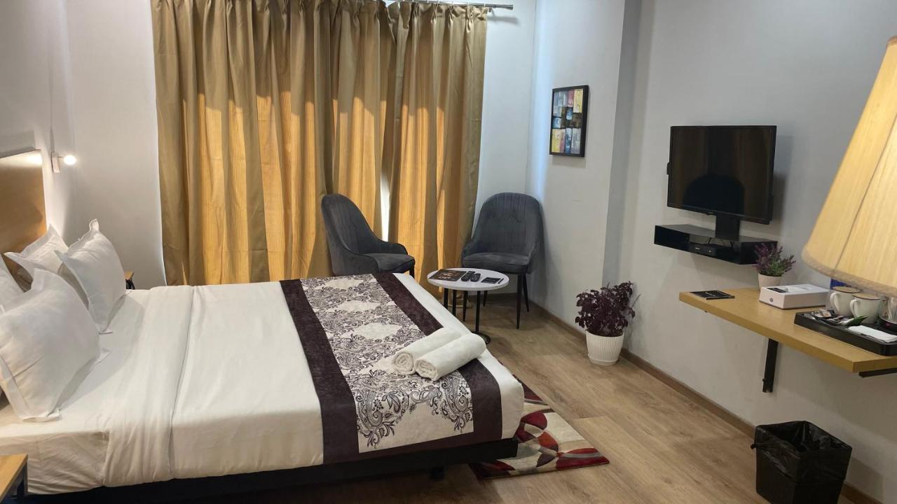Saltstayz Express -Medicity Near Medanta Hospital Gurgaon Luaran gambar